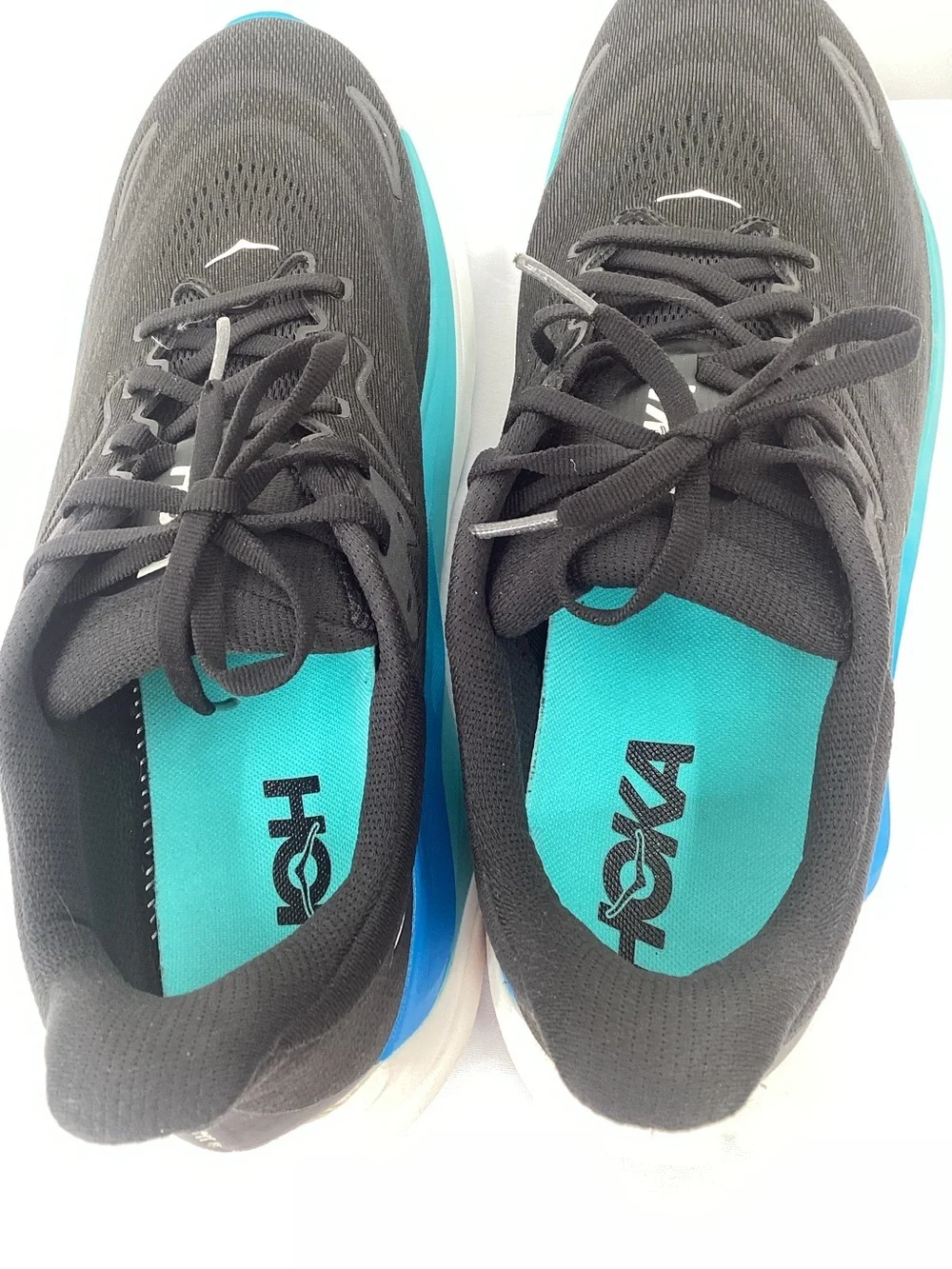 Hoka Arahi 8 Running Sneakers